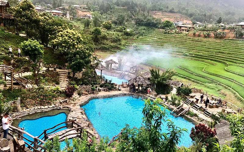 Suối Khoáng Nóng Trạm Tấu